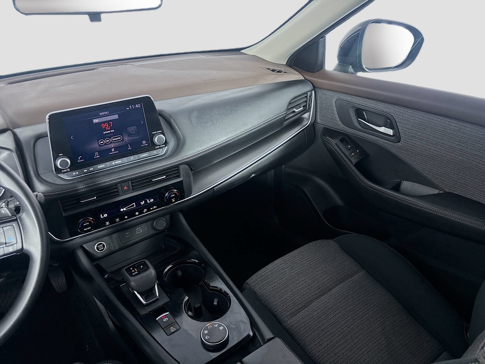 Used 2023 Nissan Rogue SV AWD/4WD image 21