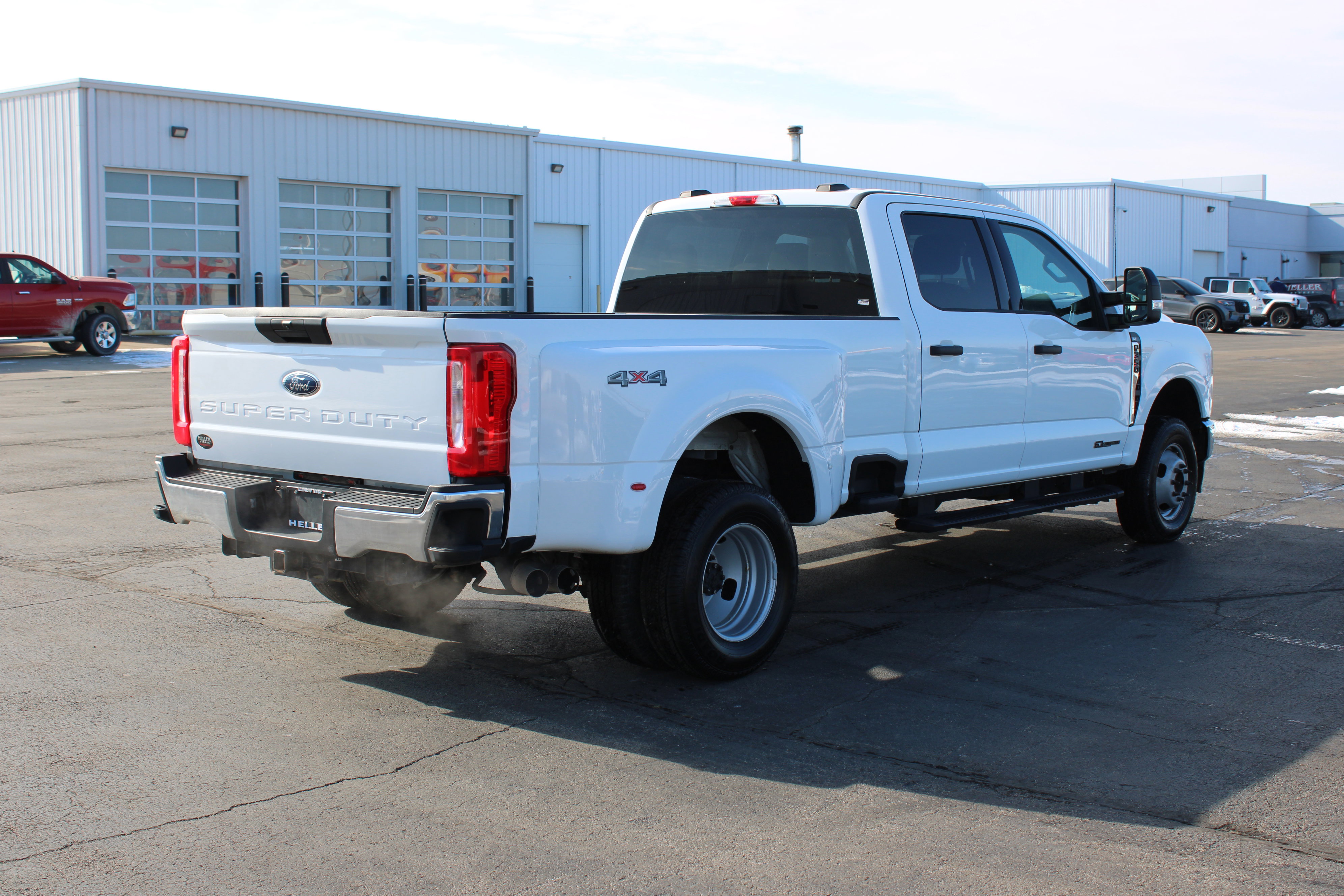 Used 2023 Ford F350 XLT image 8