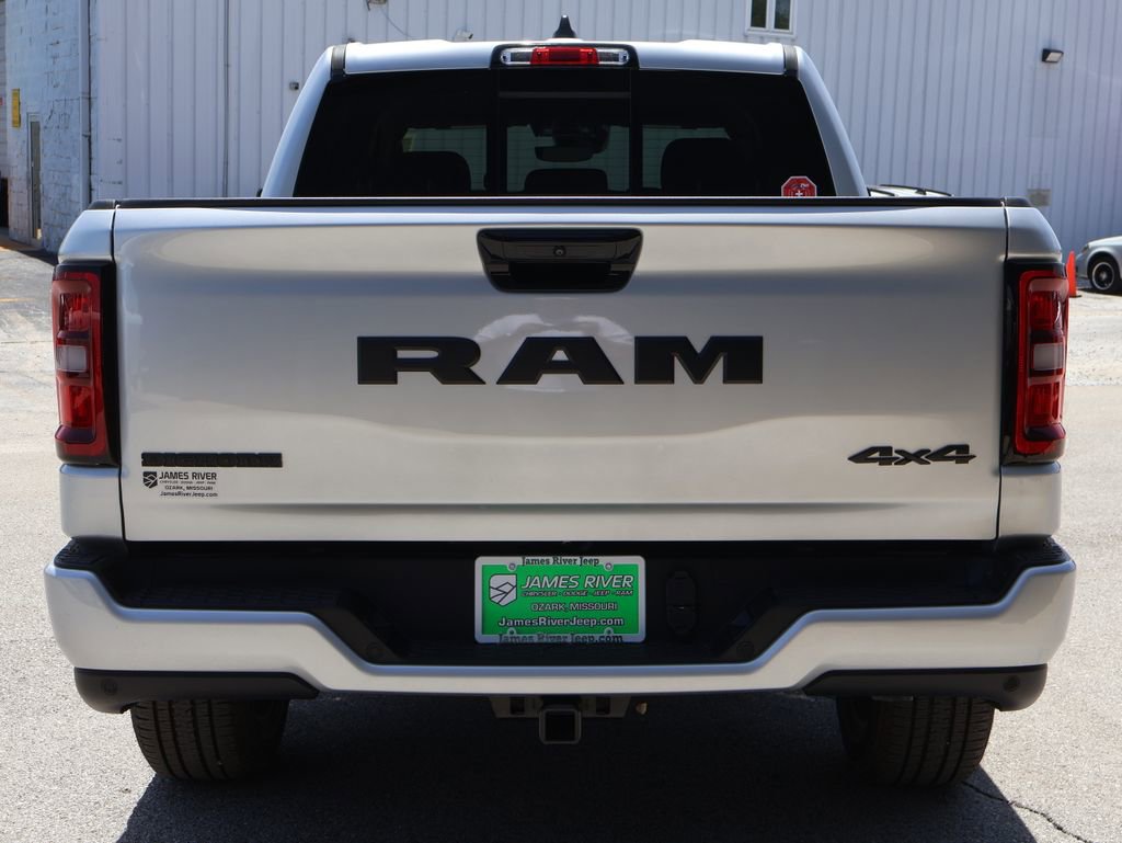 New 2026 RAM 1500 Big Horn AWD/4WD image 4