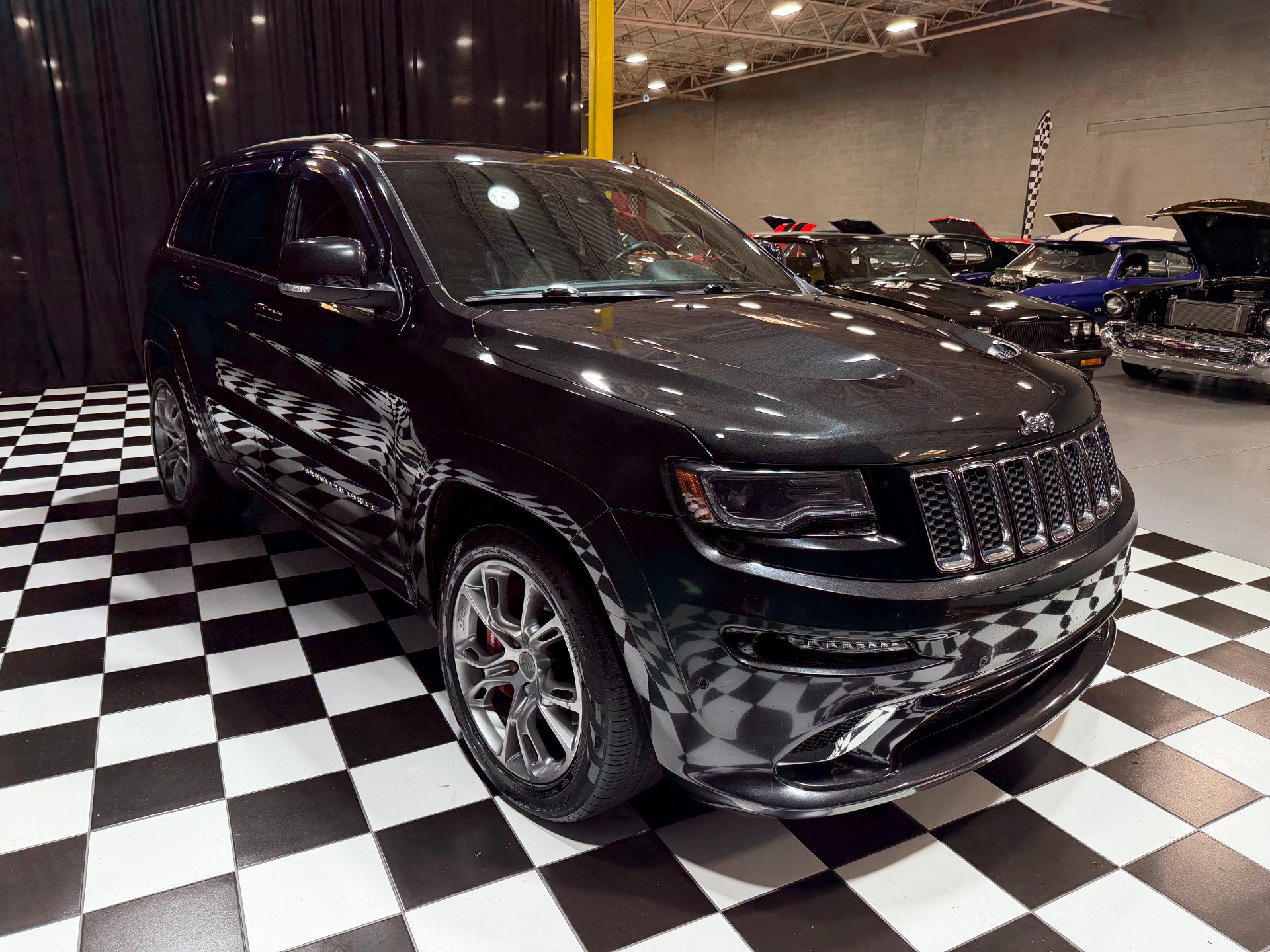 Used 2014 Jeep Grand Cherokee SRT8 w/ Luxury Group II AWD/4WD image 14