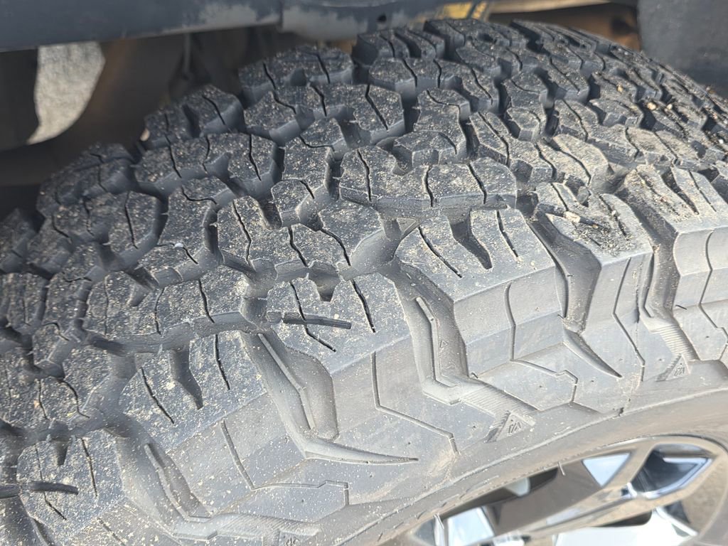 Used 2019 Chevrolet Colorado ZR2 w/ ZR2 Dusk Special Edition image 33