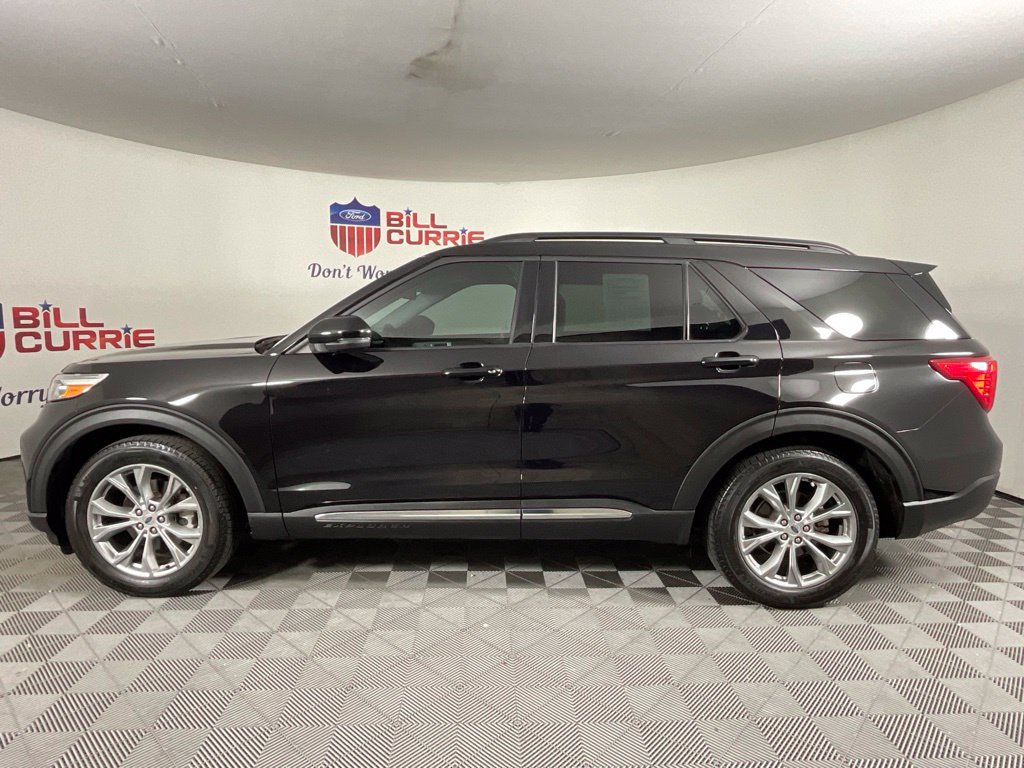 Used 2023 Ford Explorer XLT w/ Equipment Group 202A RWD image 6