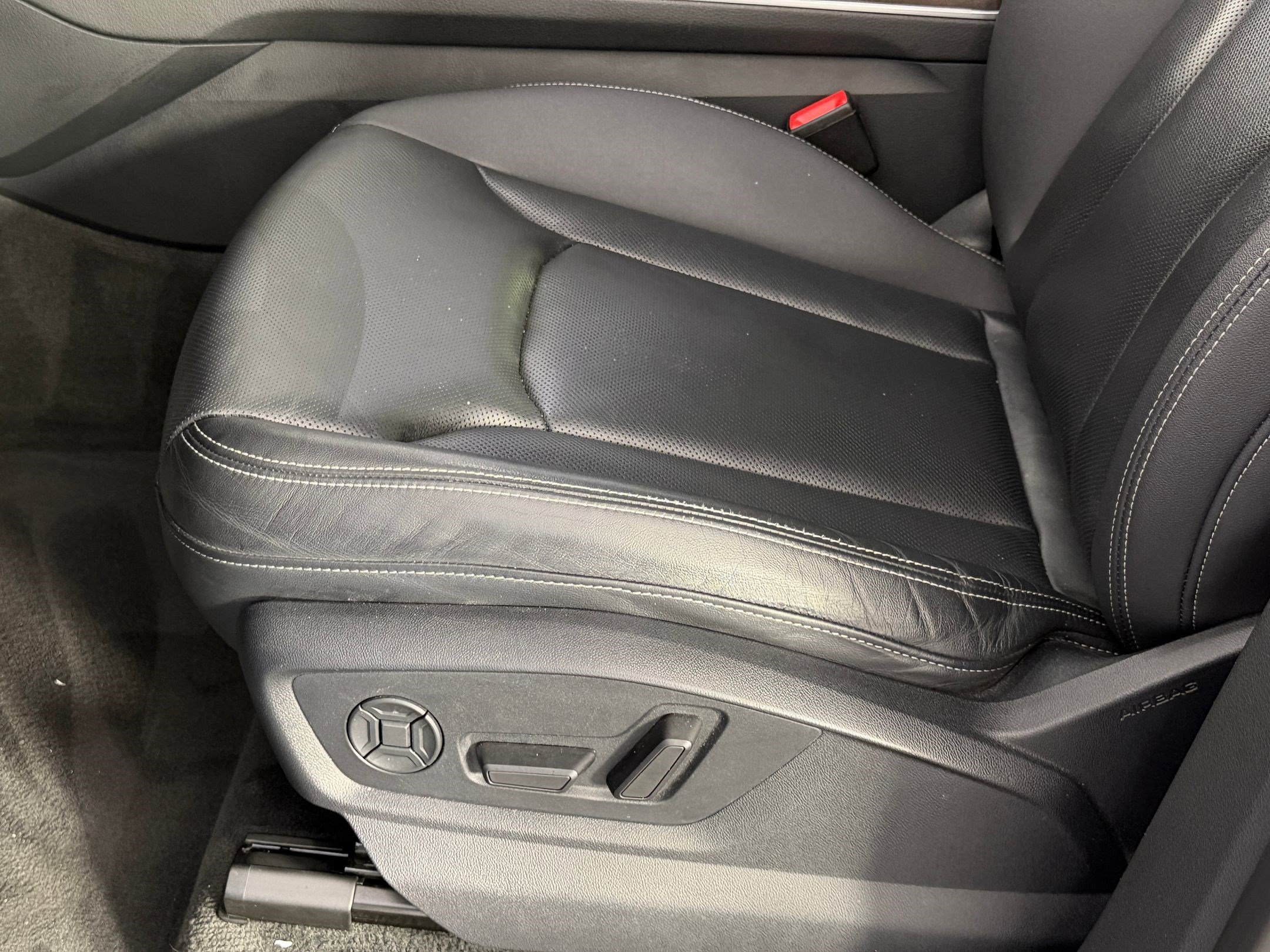 Used 2019 Audi Q8 Prestige w/ Adaptive Chassis Package image 13