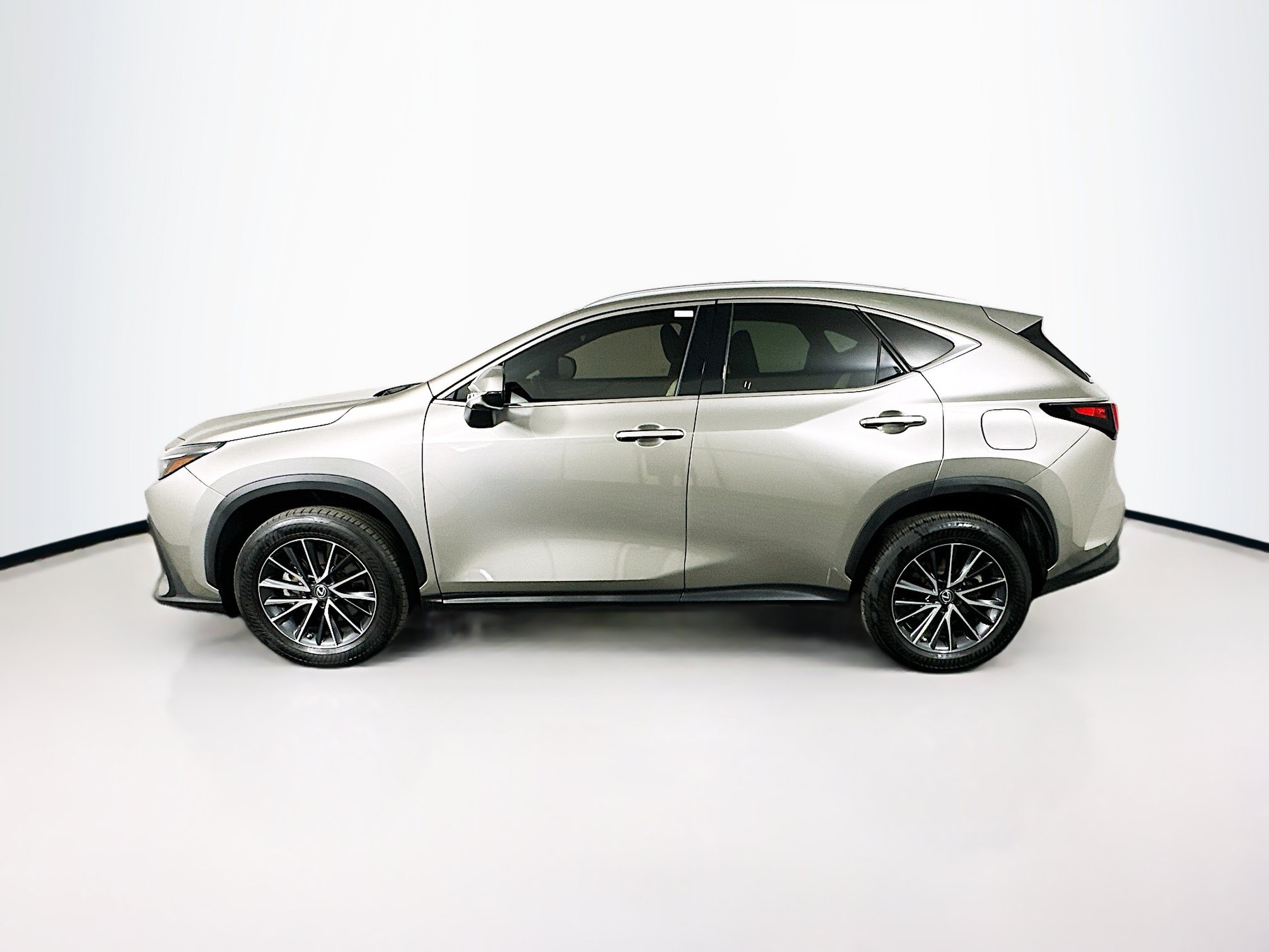 Used 2023 Lexus NX 350 AWD image 4