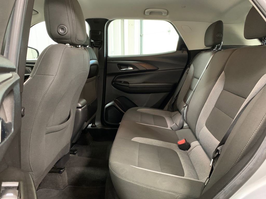 Used 2023 Chevrolet TrailBlazer LS image 17