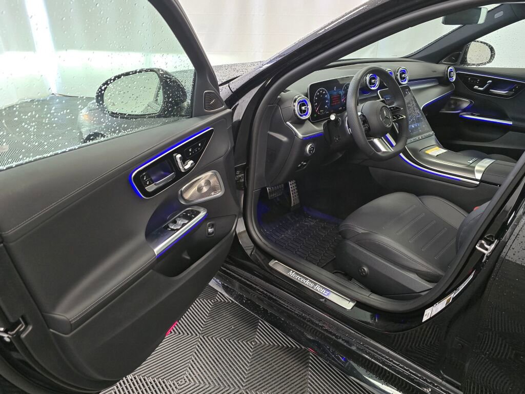 Used 2024 Mercedes-Benz C 300 4MATIC Sedan image 28