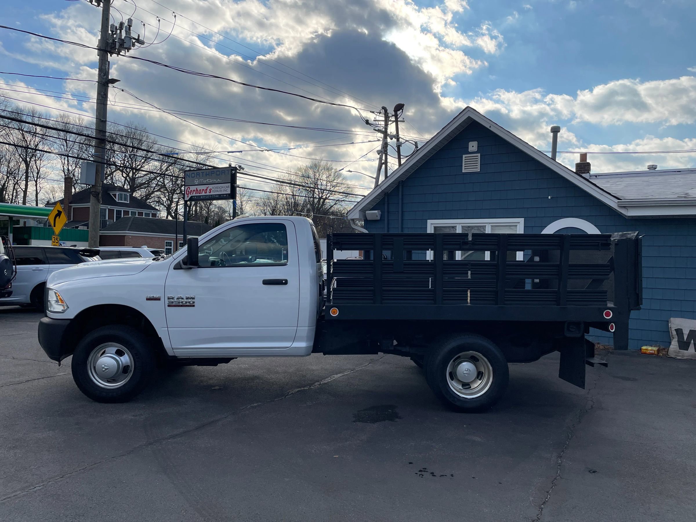 Used 2014 RAM 3500 Tradesman image 3