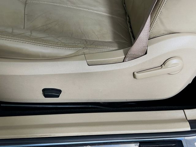 Used 2013 Chrysler 200 Limited image 11