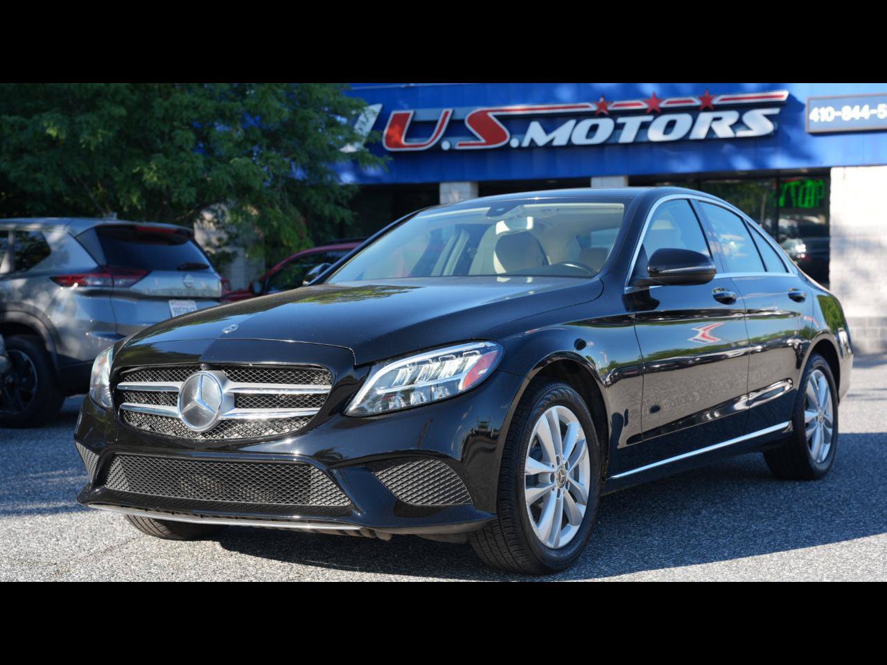 Used 2019 Mercedes-Benz C 300 4MATIC Sedan image 1