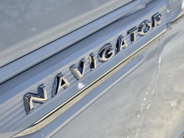 Used 2024 Lincoln Navigator Reserve image 8