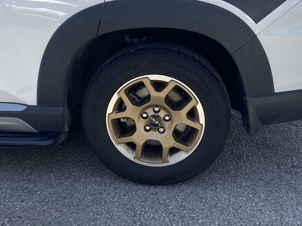 Used 2024 Honda Pilot EX-L image 9