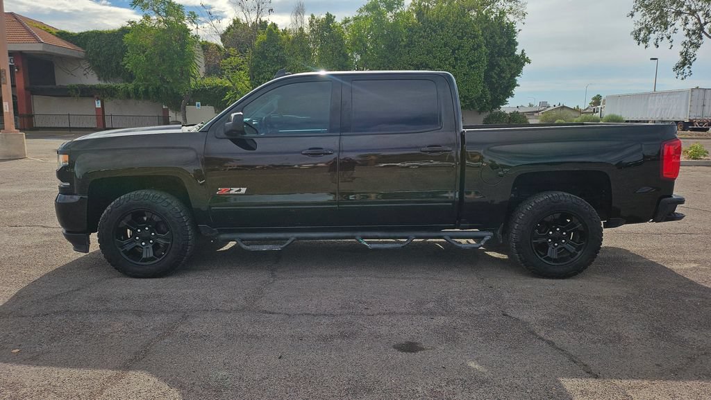 Used 2018 Chevrolet Silverado 1500 LTZ Z71 w/ LTZ Plus Package AWD/4WD image 7