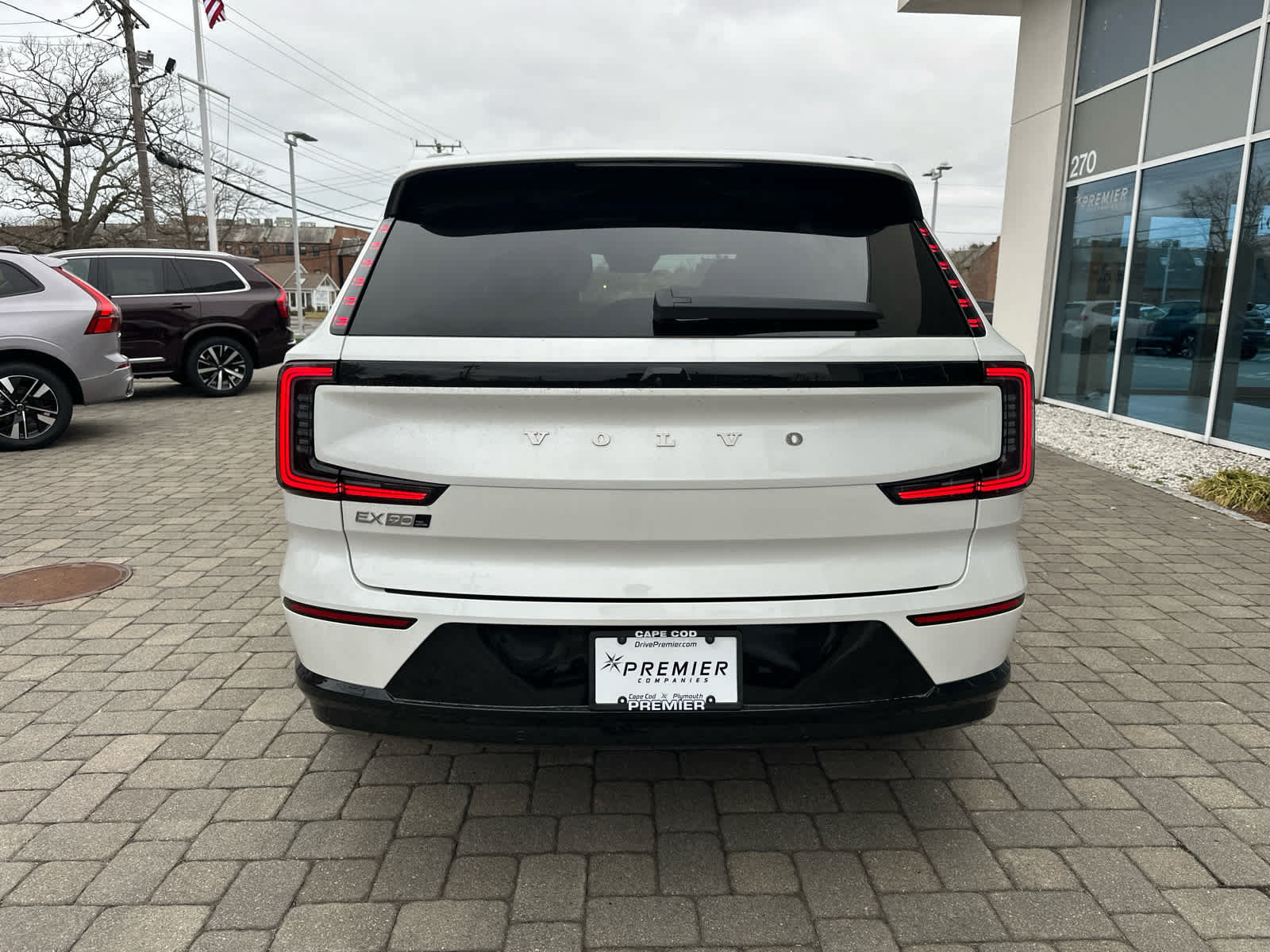 New 2026 Volvo EX90 Plus AWD/4WD image 36