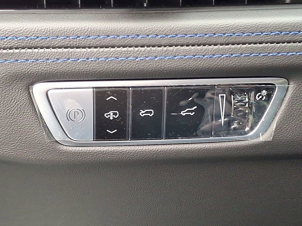 New 2026 Cadillac Escalade IQL Sport 1 image 17