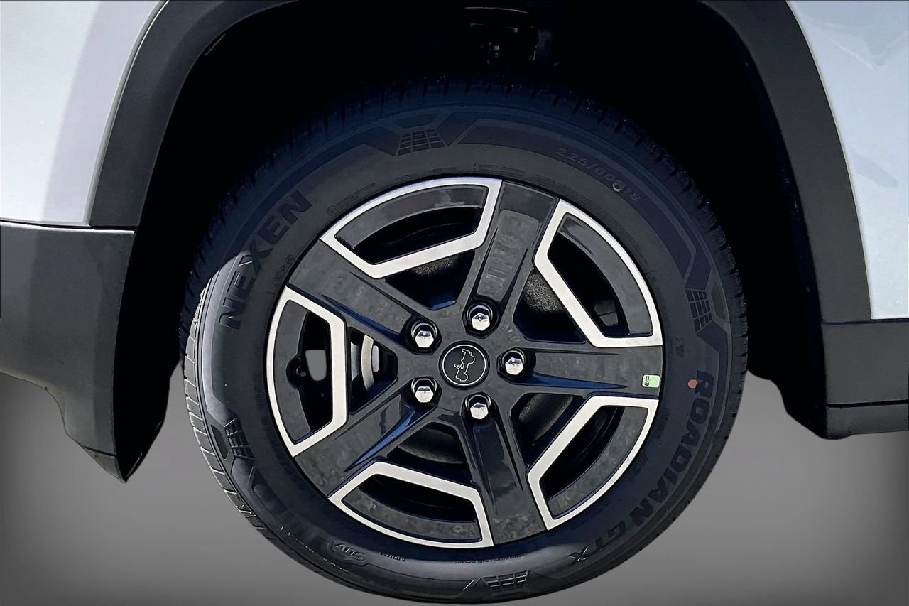 New 2026 Jeep Cherokee Laredo AWD/4WD image 29