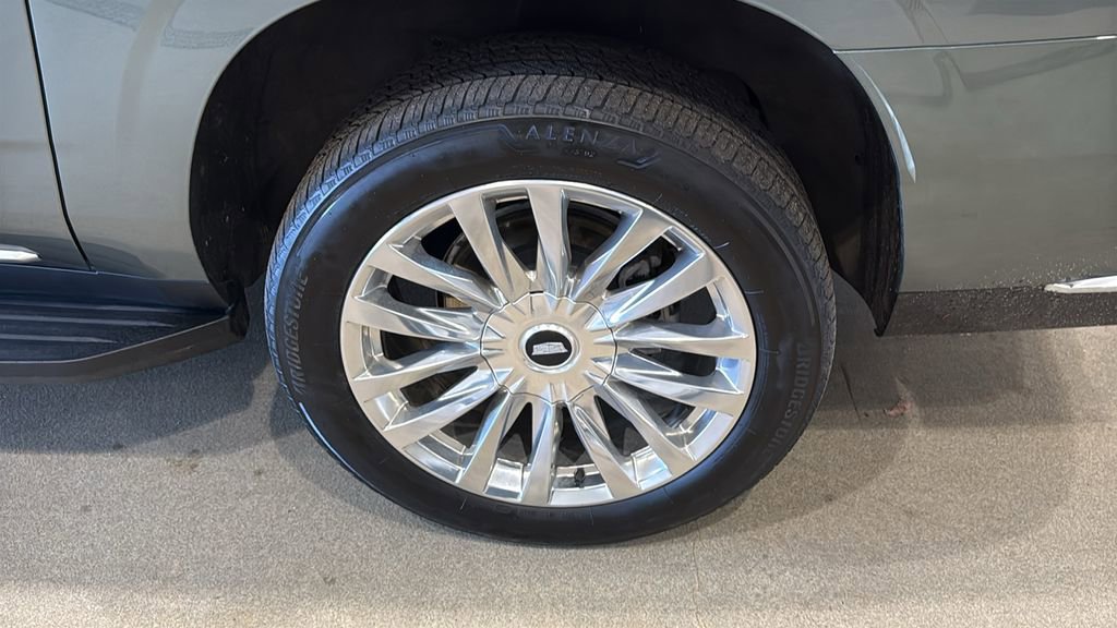 Used 2023 Cadillac Escalade ESV Premium Luxury w/ LPO, Floor Liner Package image 10