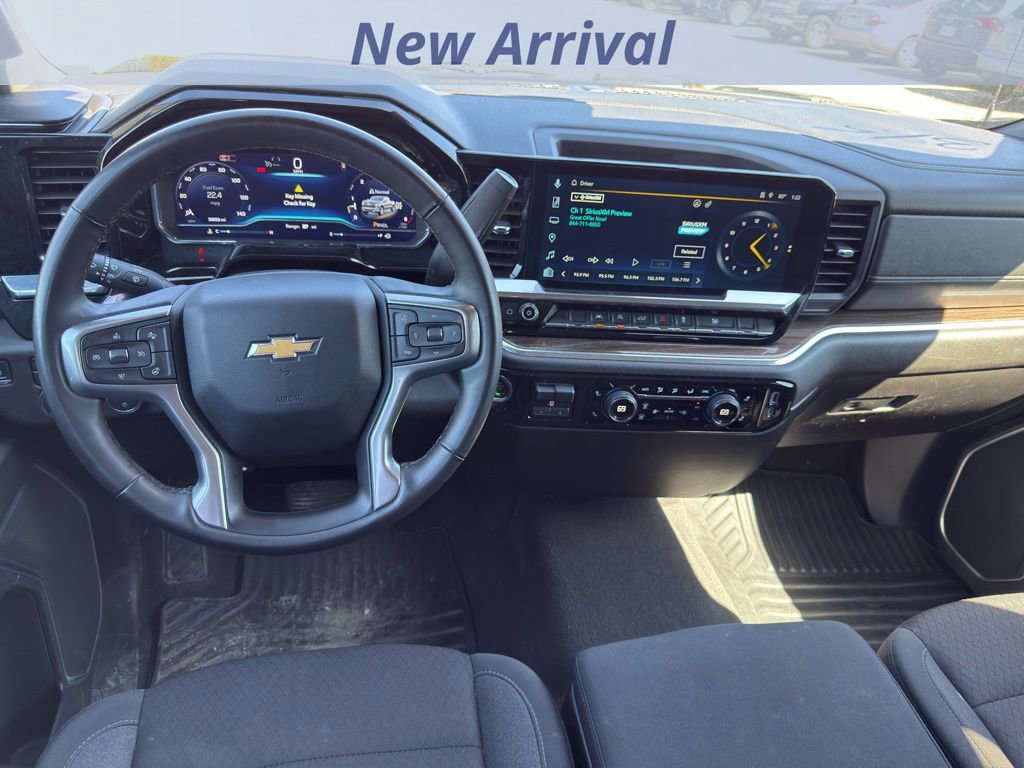 Used 2025 Chevrolet Silverado 1500 LT image 8