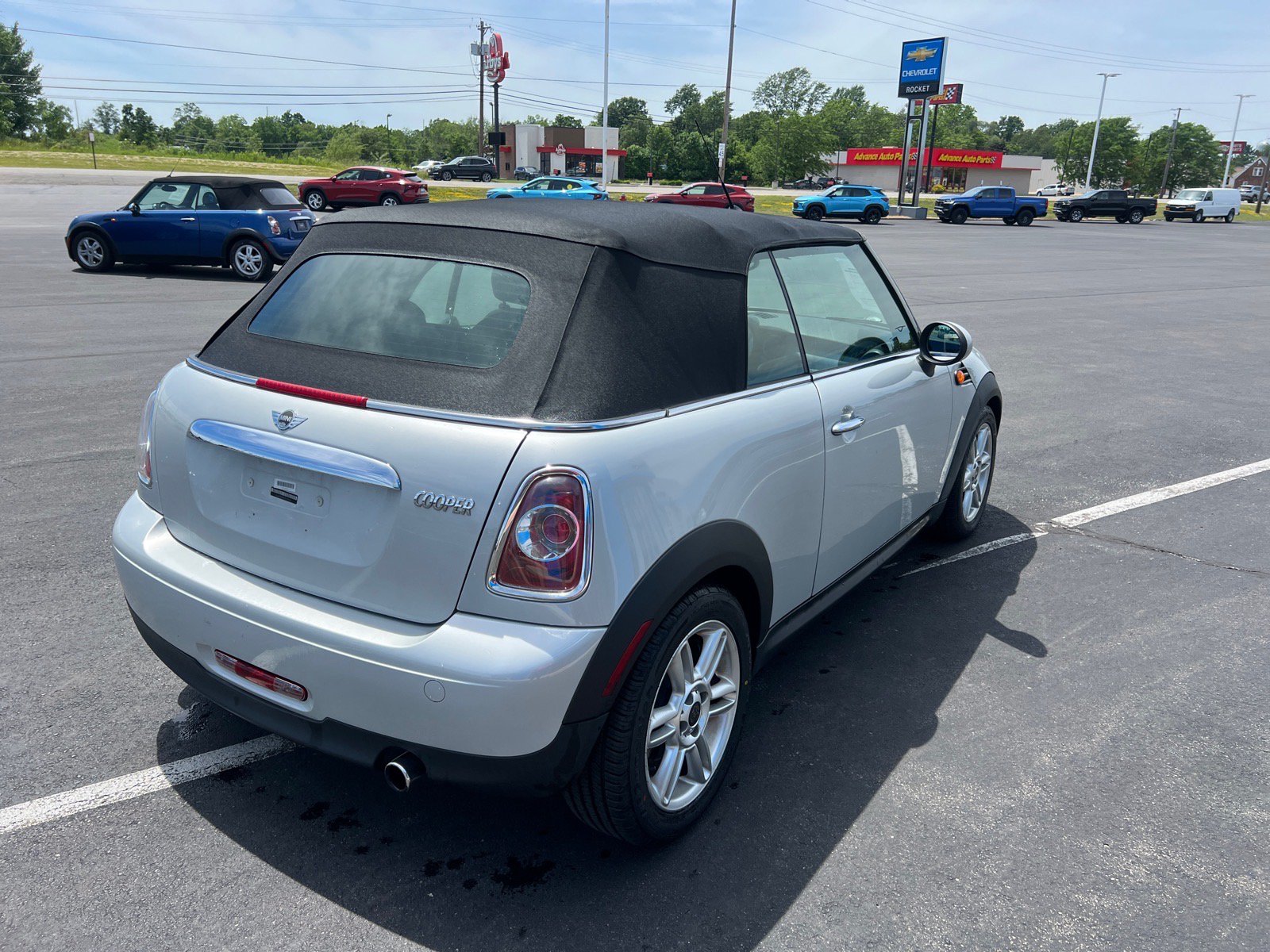 Used 2012 MINI Cooper Convertible FWD image 4