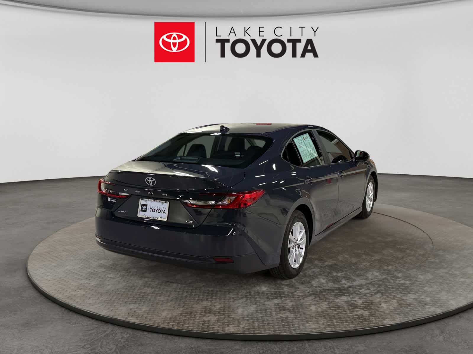 Used 2025 Toyota Camry LE FWD image 9