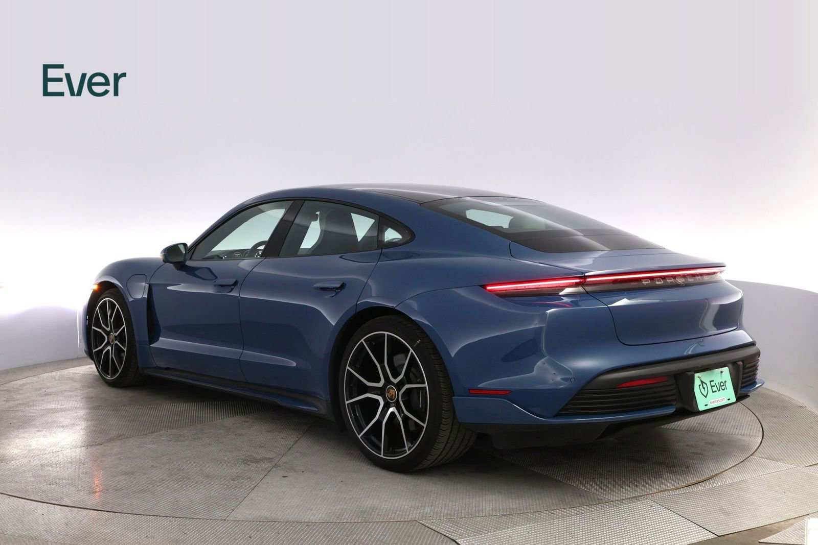 Used 2023 Porsche Taycan Base w/ Premium Package image 17