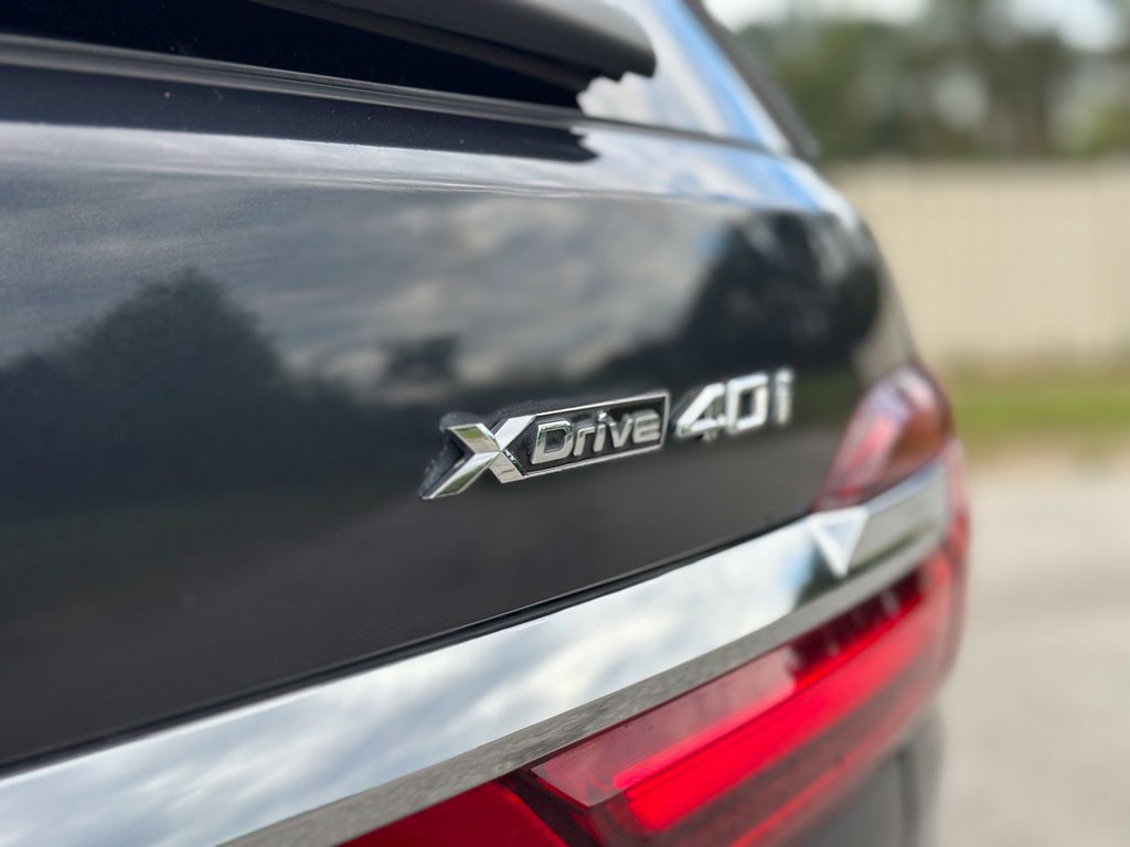 Used 2021 BMW X7 xDrive40i w/ Premium Package AWD/4WD image 15