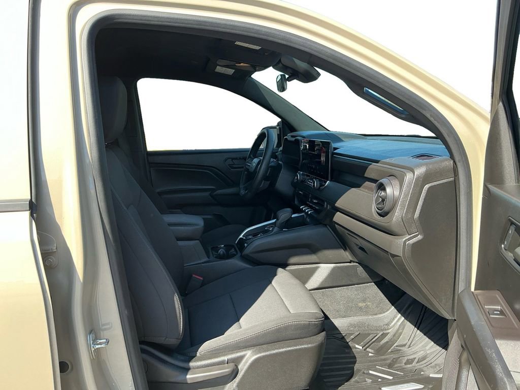 Used 2023 Chevrolet Colorado Trail Boss w/ Technology Package AWD/4WD image 22