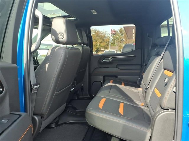 Used 2022 GMC Sierra 1500 AT4 w/ AT4 Preferred Package image 12