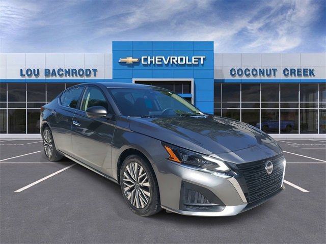 Used 2024 Nissan Altima 2.5 SV