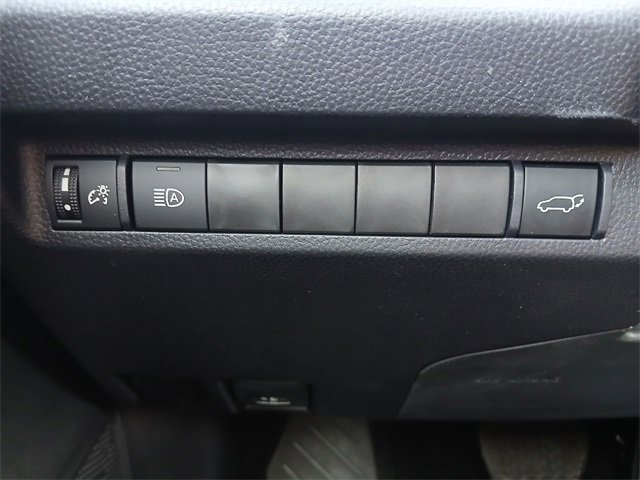 Used 2025 Toyota RAV4 XLE Premium image 28