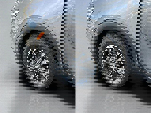 Used 2020 Buick Encore GX Essence w/ Advanced Technology Package image 32