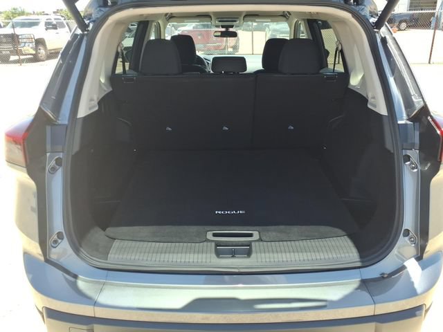 Used 2026 Nissan Rogue SV w/ Cold Weather Package AWD/4WD image 7