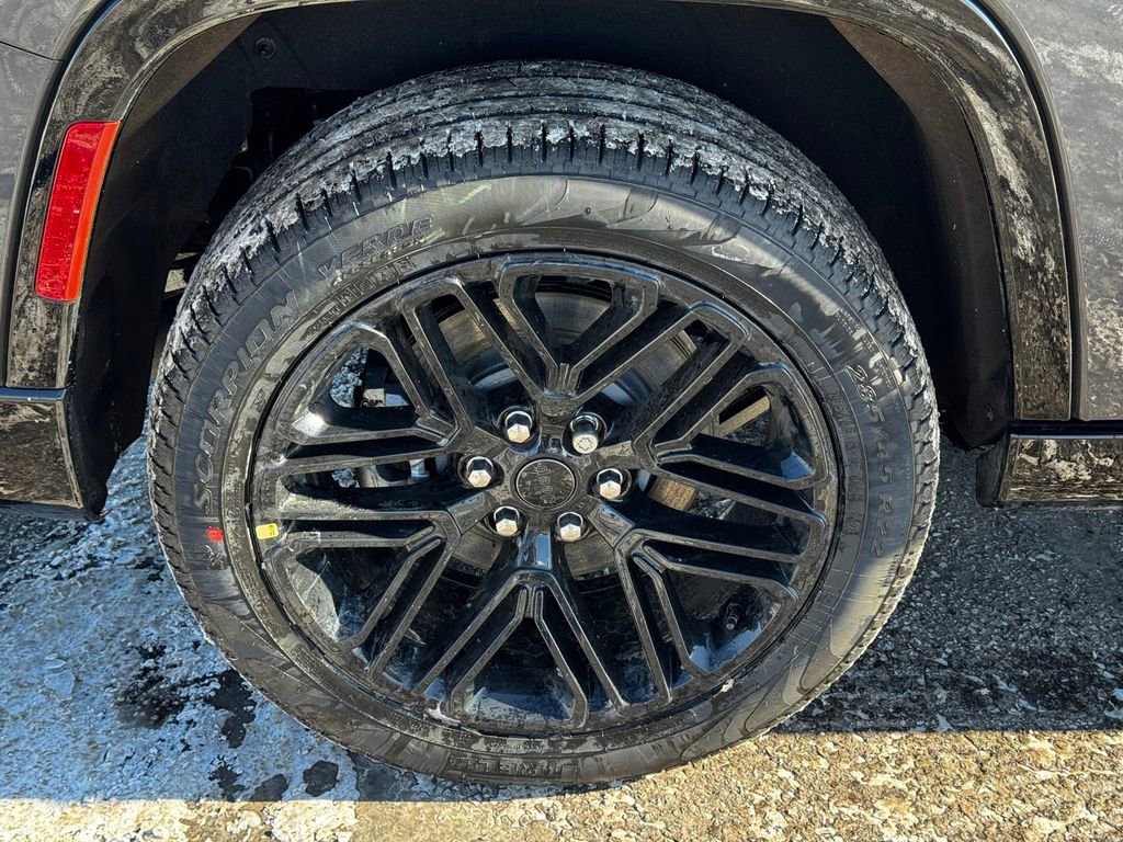 New 2026 Jeep Grand Wagoneer L Limited image 12