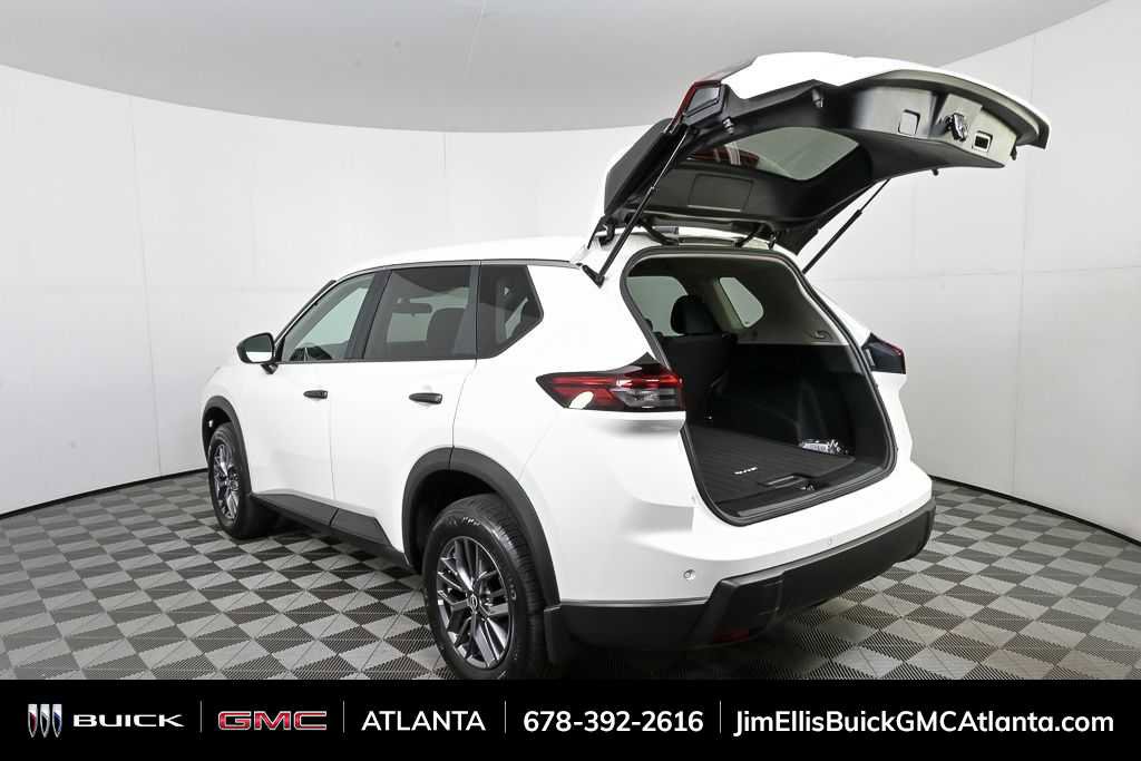 Used 2026 Nissan Rogue S image 29