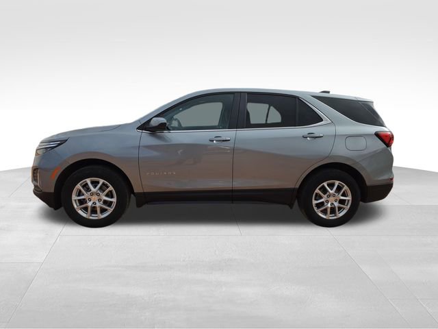 Used 2024 Chevrolet Equinox LT w/ LPO, Floor Liner Package AWD/4WD image 2