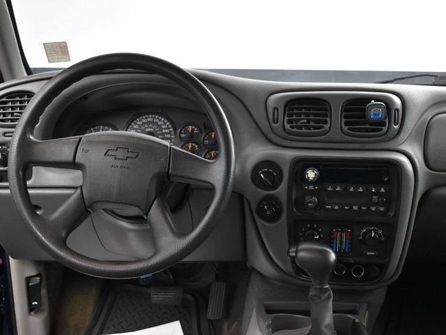 Used 2004 Chevrolet TrailBlazer LS w/ LS Preferred Equipment Group AWD/4WD image 8