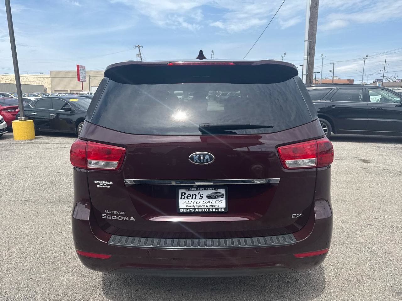 Used 2017 Kia Sedona EX FWD image 7