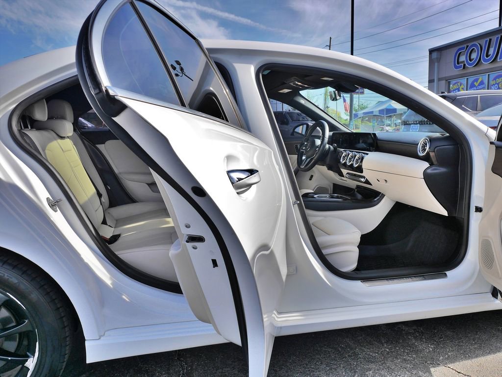 Used 2022 Mercedes-Benz A 220 4MATIC image 26