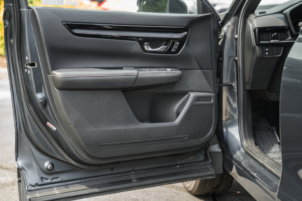 Used 2023 Honda CR-V Sport Touring image 43