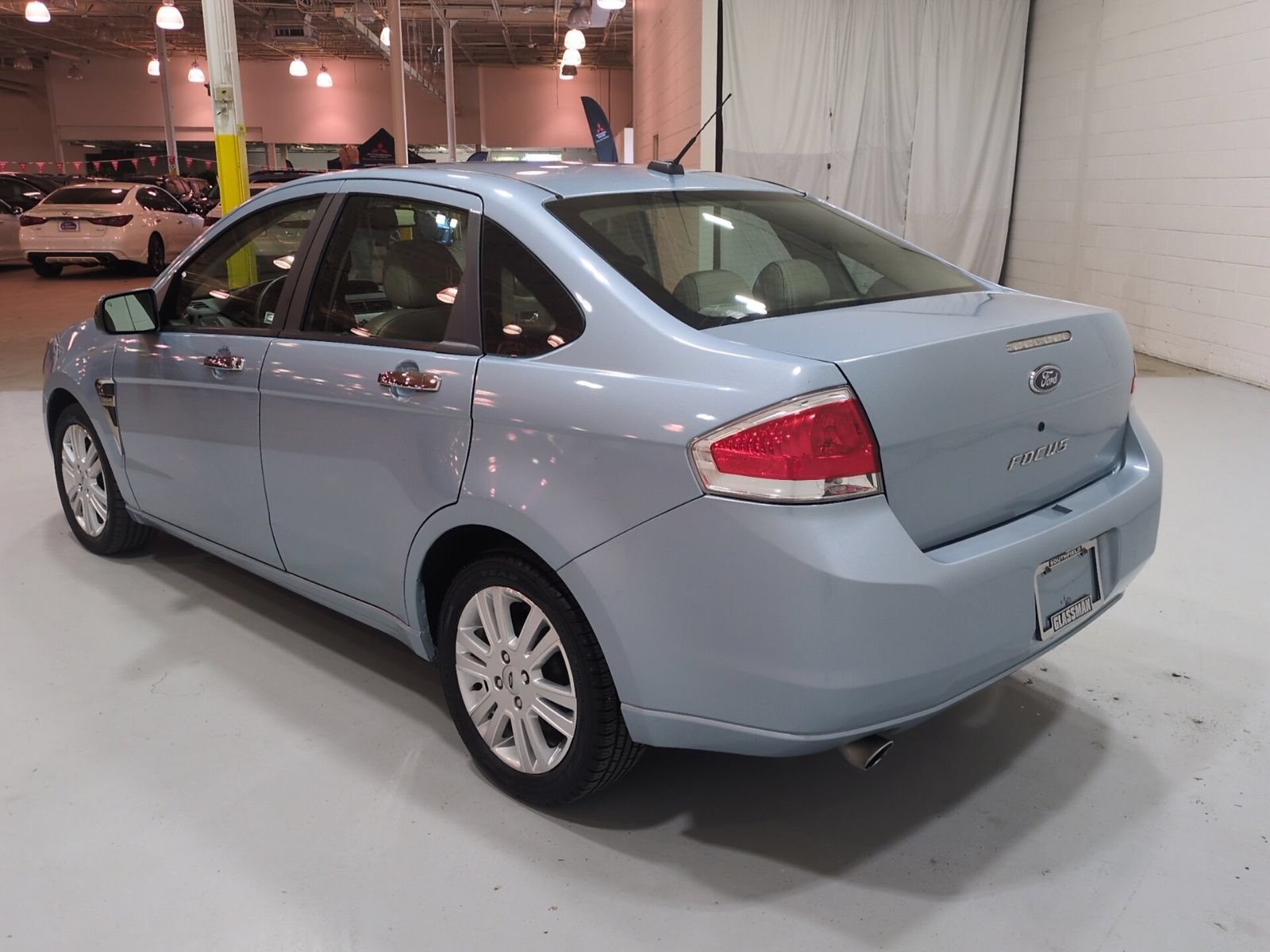 Used 2009 Ford Focus SEL FWD image 5