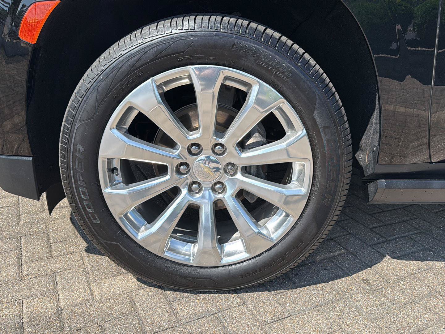 Used 2021 Chevrolet Suburban Premier AWD/4WD image 9