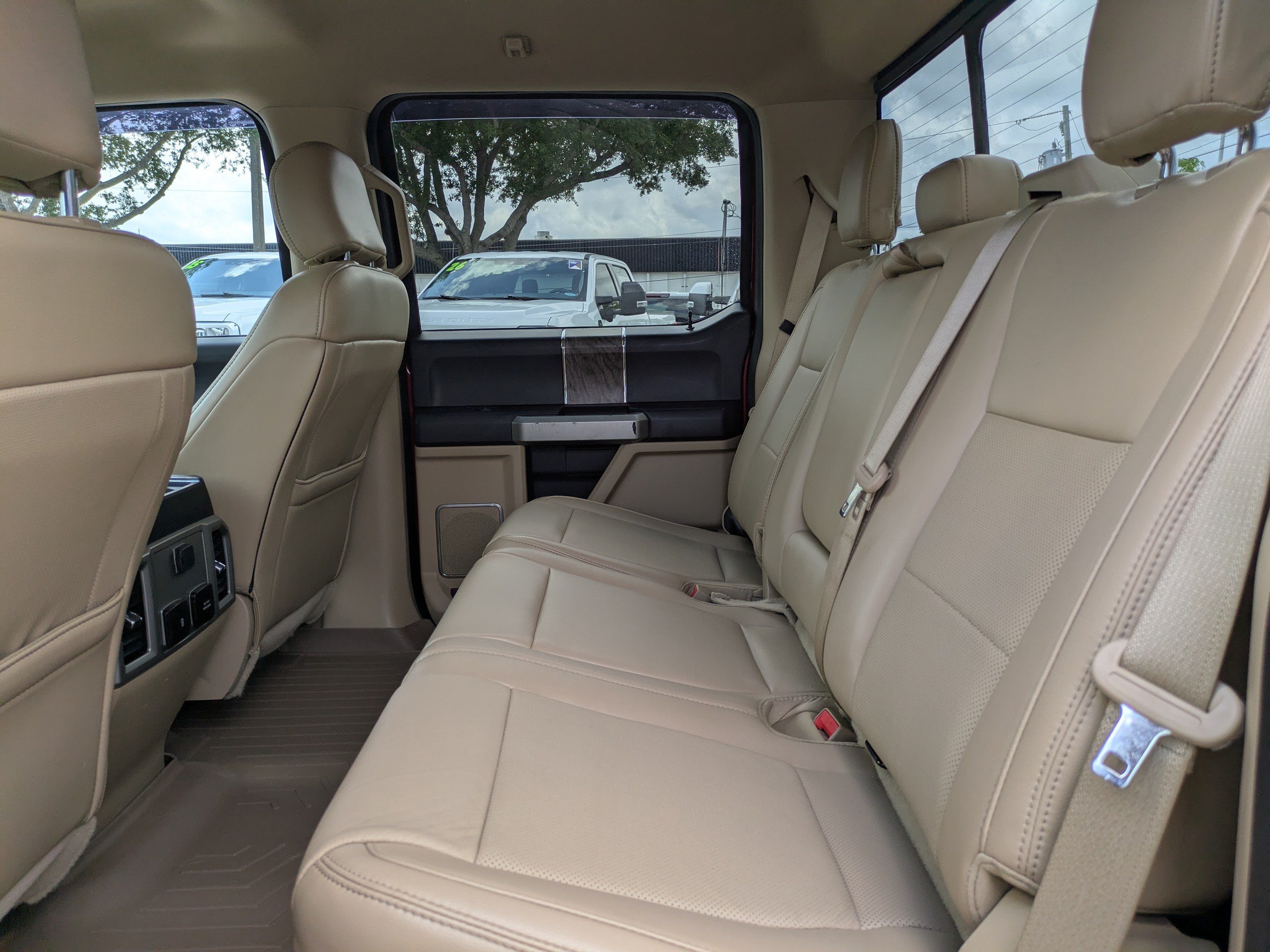 Used 2019 Ford F450 Lariat w/ Lariat Ultimate Package AWD/4WD image 15