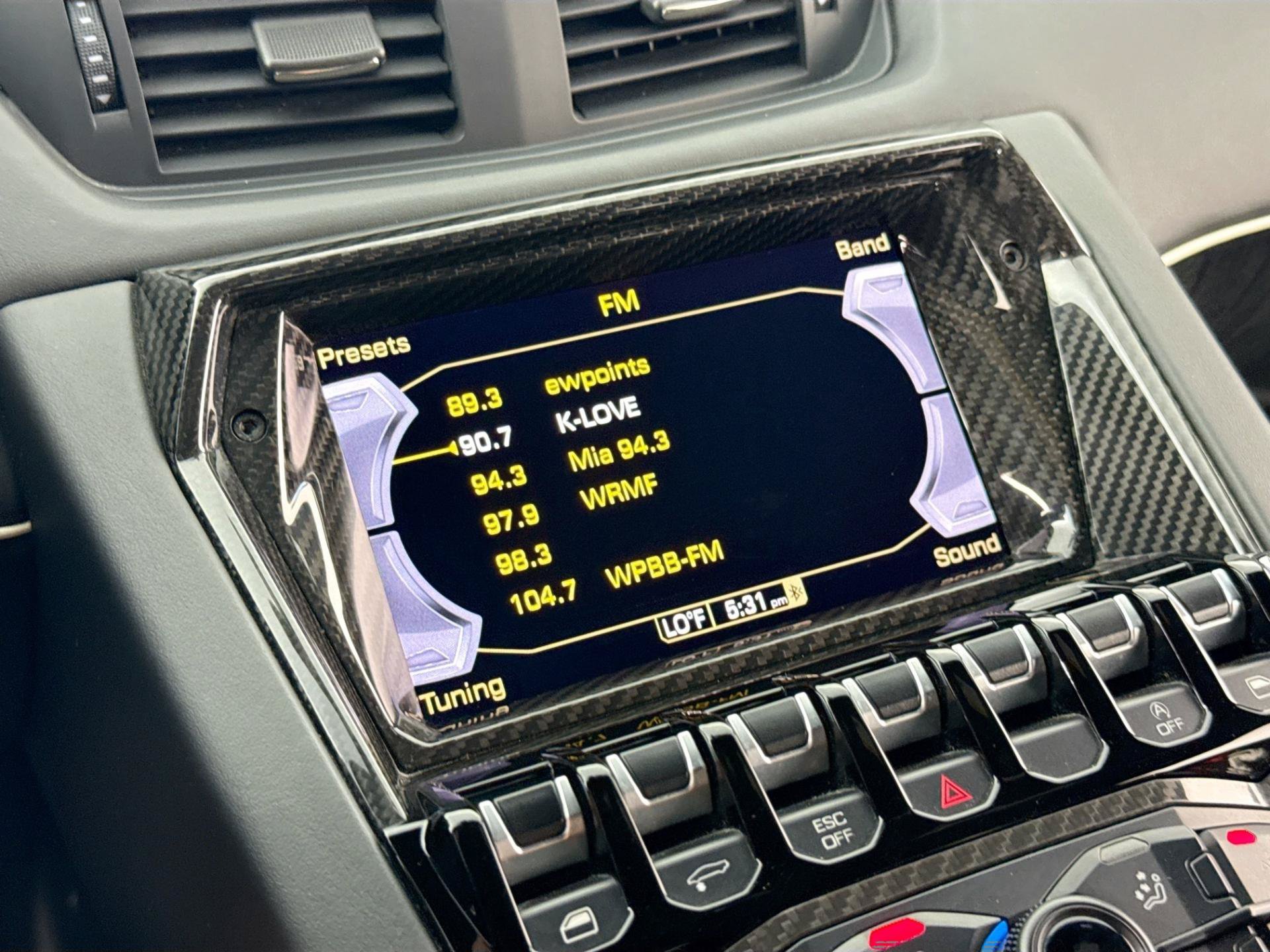 Used 2020 Lamborghini Aventador SVJ AWD/4WD image 20