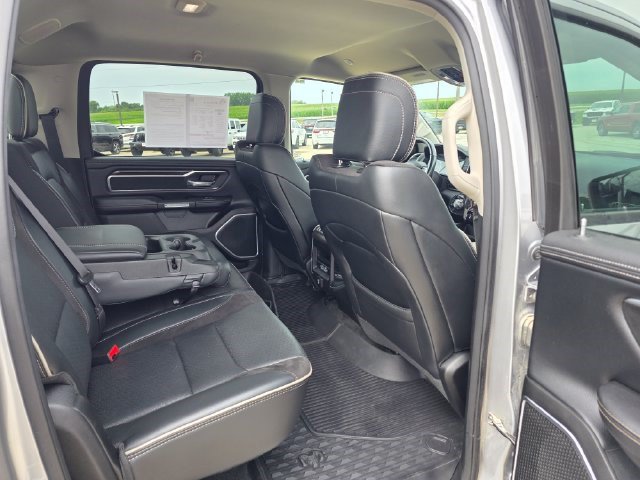 Used 2022 RAM 1500 Laramie AWD/4WD image 12