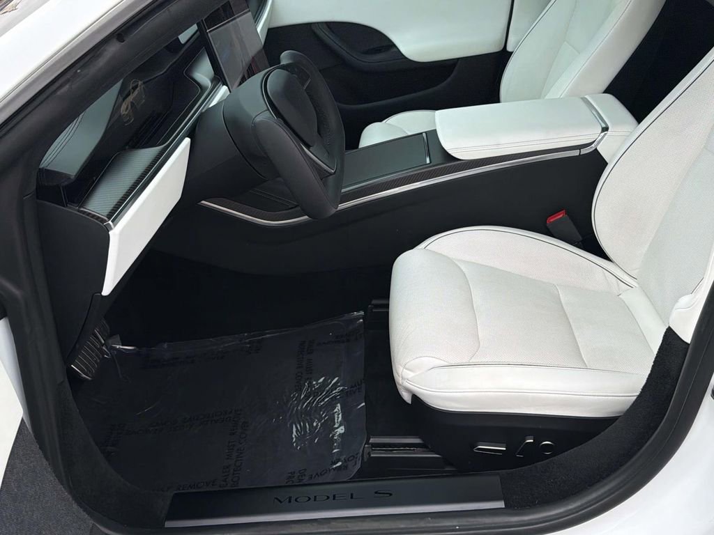 Used 2022 Tesla Model S Plaid image 27