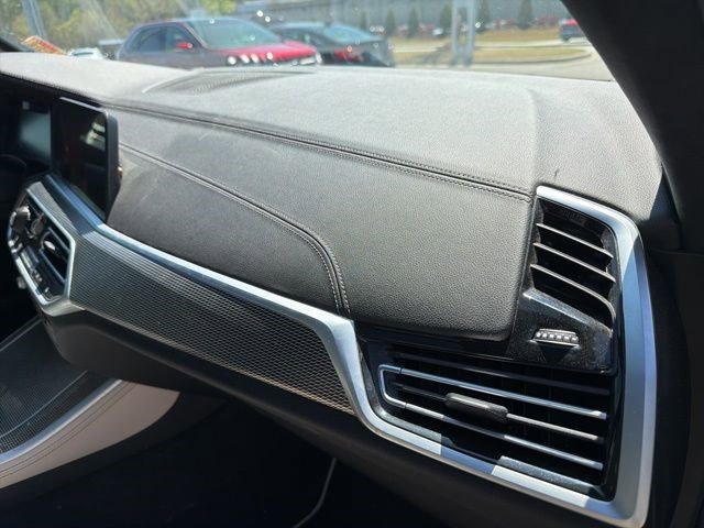 Used 2022 BMW X5 xDrive40i w/ M Sport Package image 24