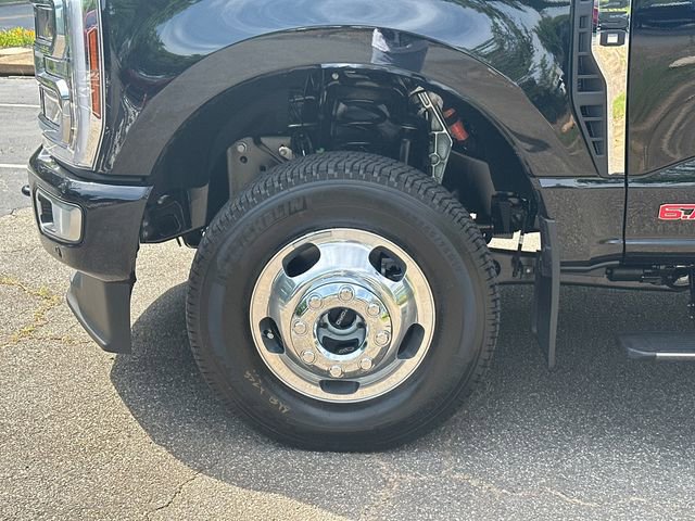 New 2026 Ford F350 Platinum AWD/4WD image 11