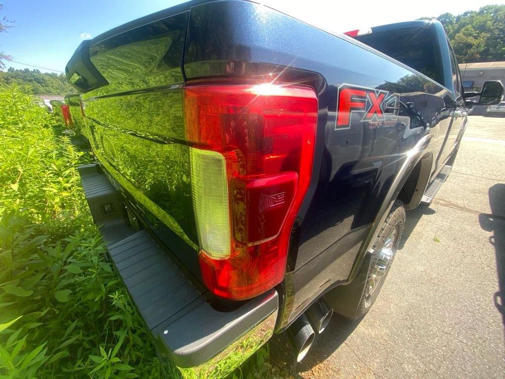 Used 2018 Ford F350 Lariat w/ Lariat Ultimate Package AWD/4WD image 3