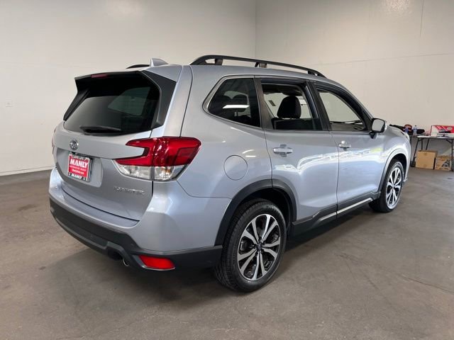 Used 2023 Subaru Forester Limited image 3