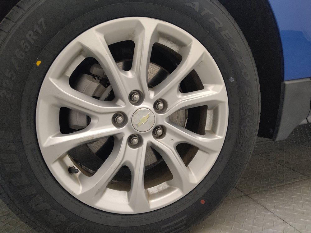 Used 2019 Chevrolet Equinox LS FWD image 31
