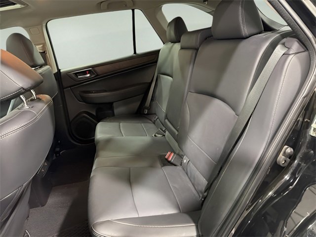 Used 2016 Subaru Outback 3.6R Limited image 30